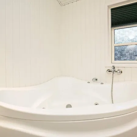 Holiday home 6 Person In L Kken Lokken